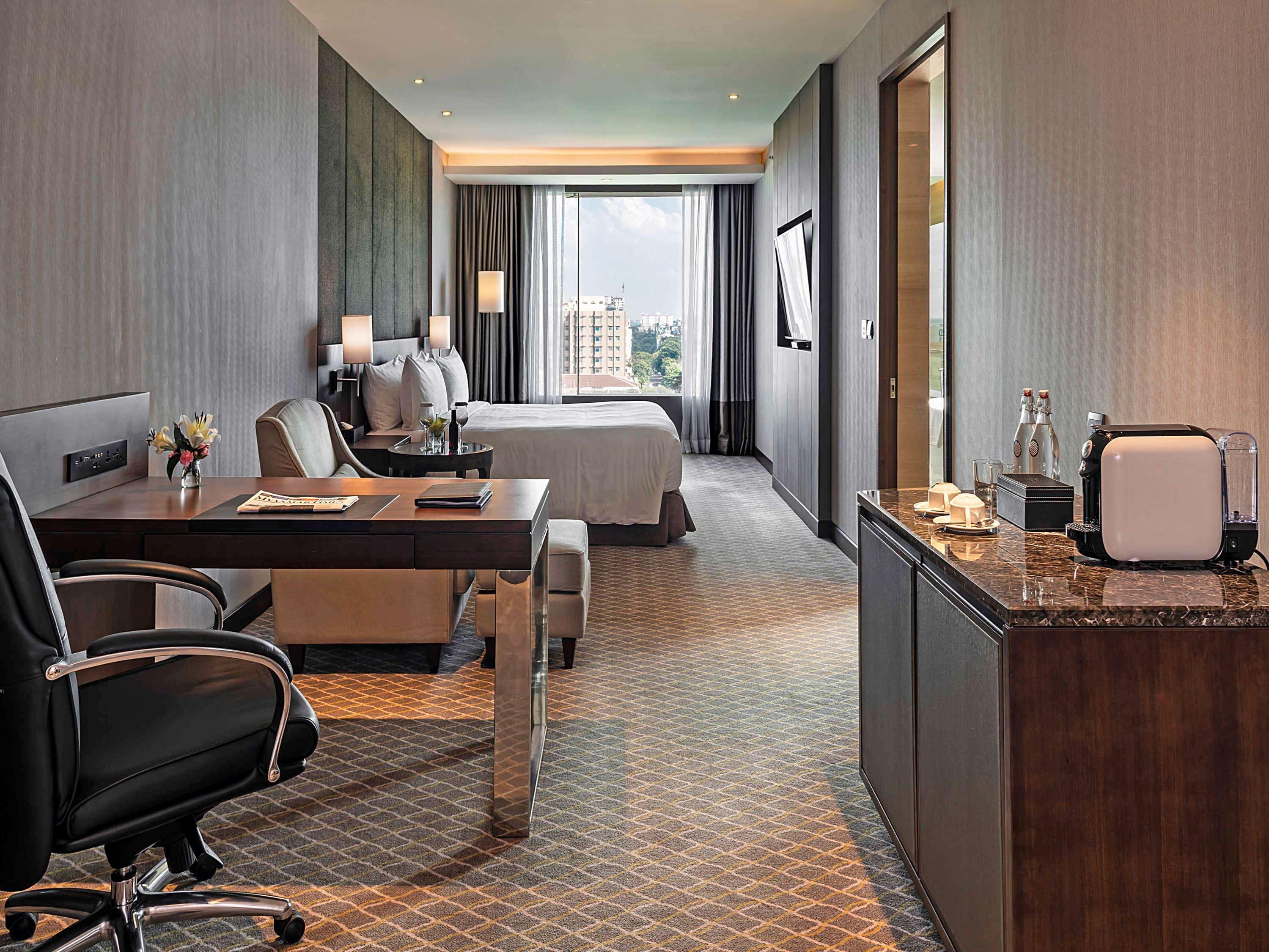 Pullman Yangon Centrepoint Hotell Eksteriør bilde